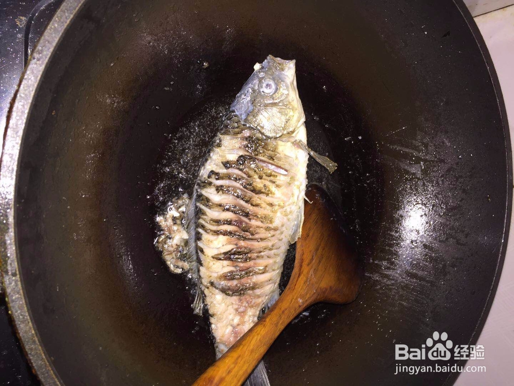 怎样做不腥的红烧鲫鱼