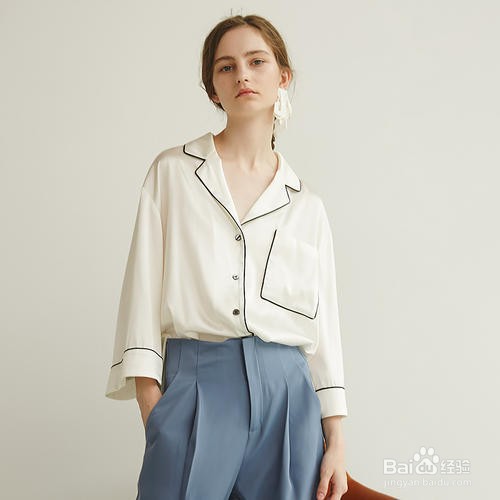 如何利用白色衬衫凸出个人的高级感