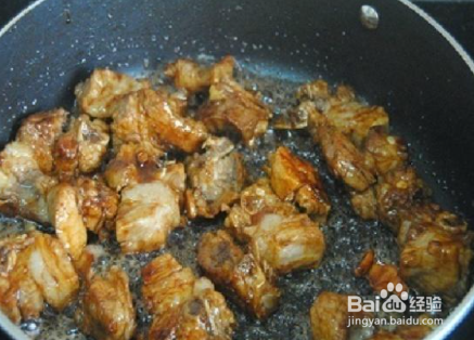 如何做土豆烧排骨