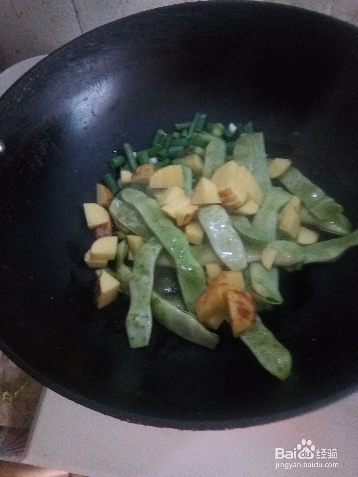家常土豆炖豆角