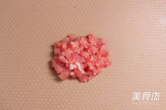 鸡蛋面线芙蓉汤 宝宝健康食谱