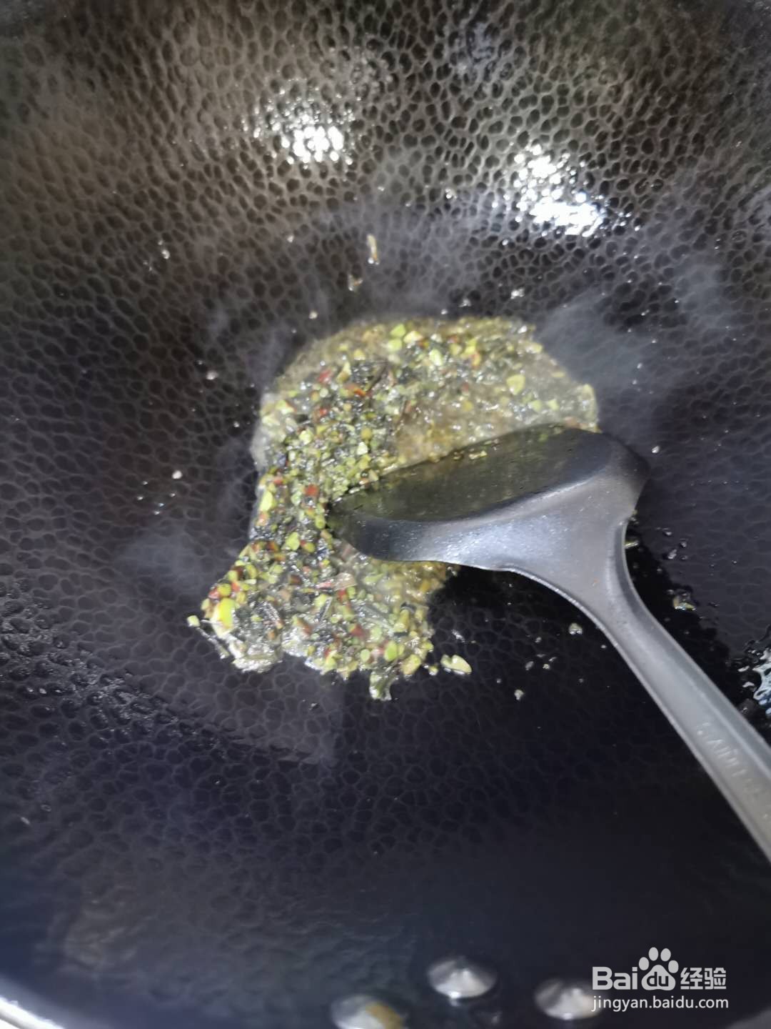 满口生香的简单快手菜香椿炒蛋