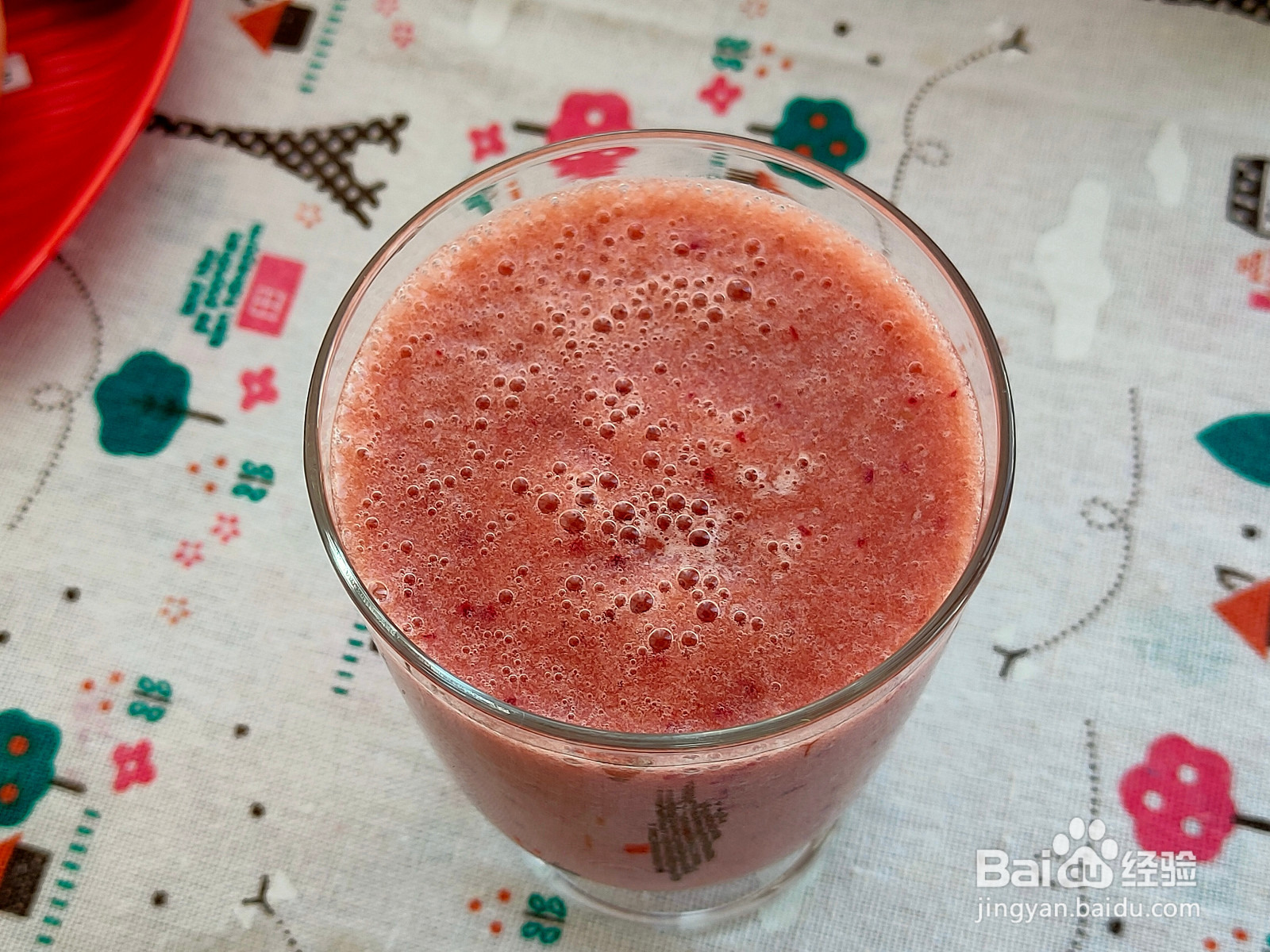 桃桃红茶饮的做法