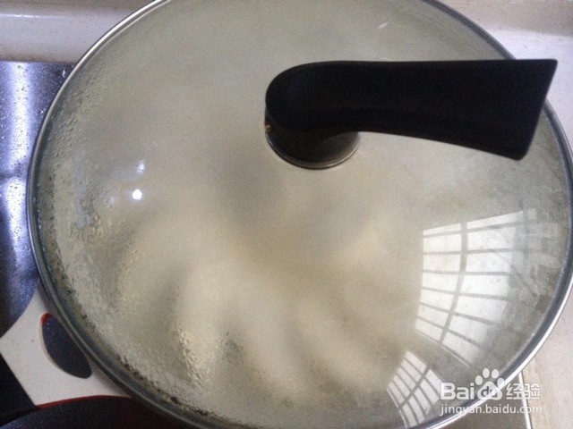 香菇豆腐素锅贴的做法