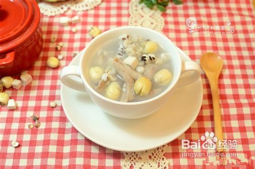台湾特色小吃-养生美颜四神汤
