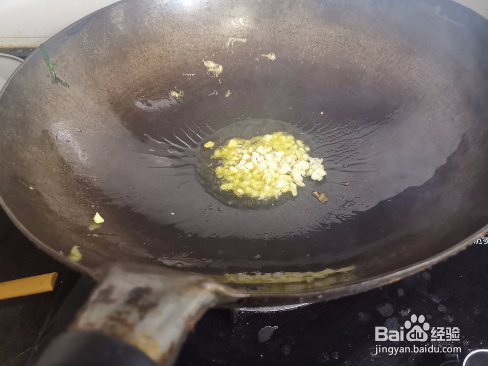 茼蒿段炒鸡蛋