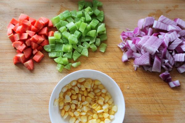 少油彩蔬炒牛肉末