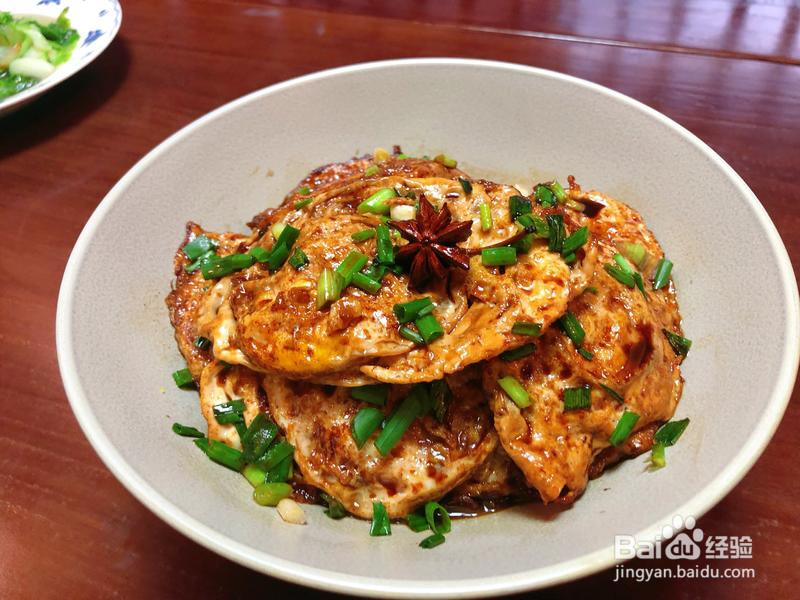 酱油荷包蛋的做法