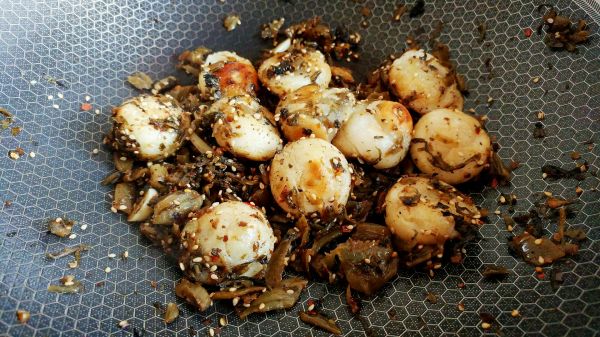 芝麻汤圆蒜酸菜