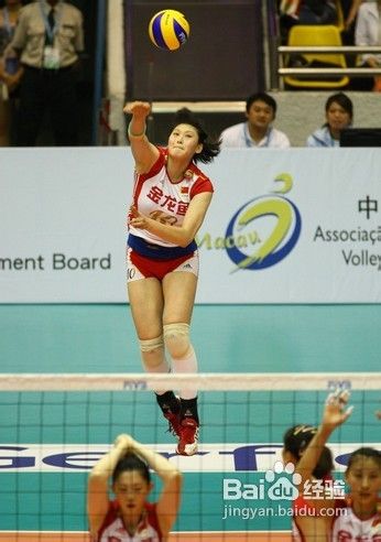 排球发球之正面上手如何发球及掌握