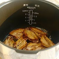 如何制作电饭煲焖鸡翅