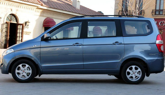 五菱之光和五菱宏光和五菱荣光有什么区别