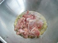 炙美味鸡火锅的做法