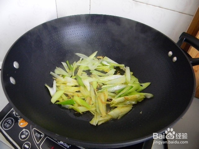 家常美味——葱爆牛肉片
