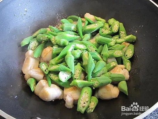 黄秋葵炒墨鱼丸