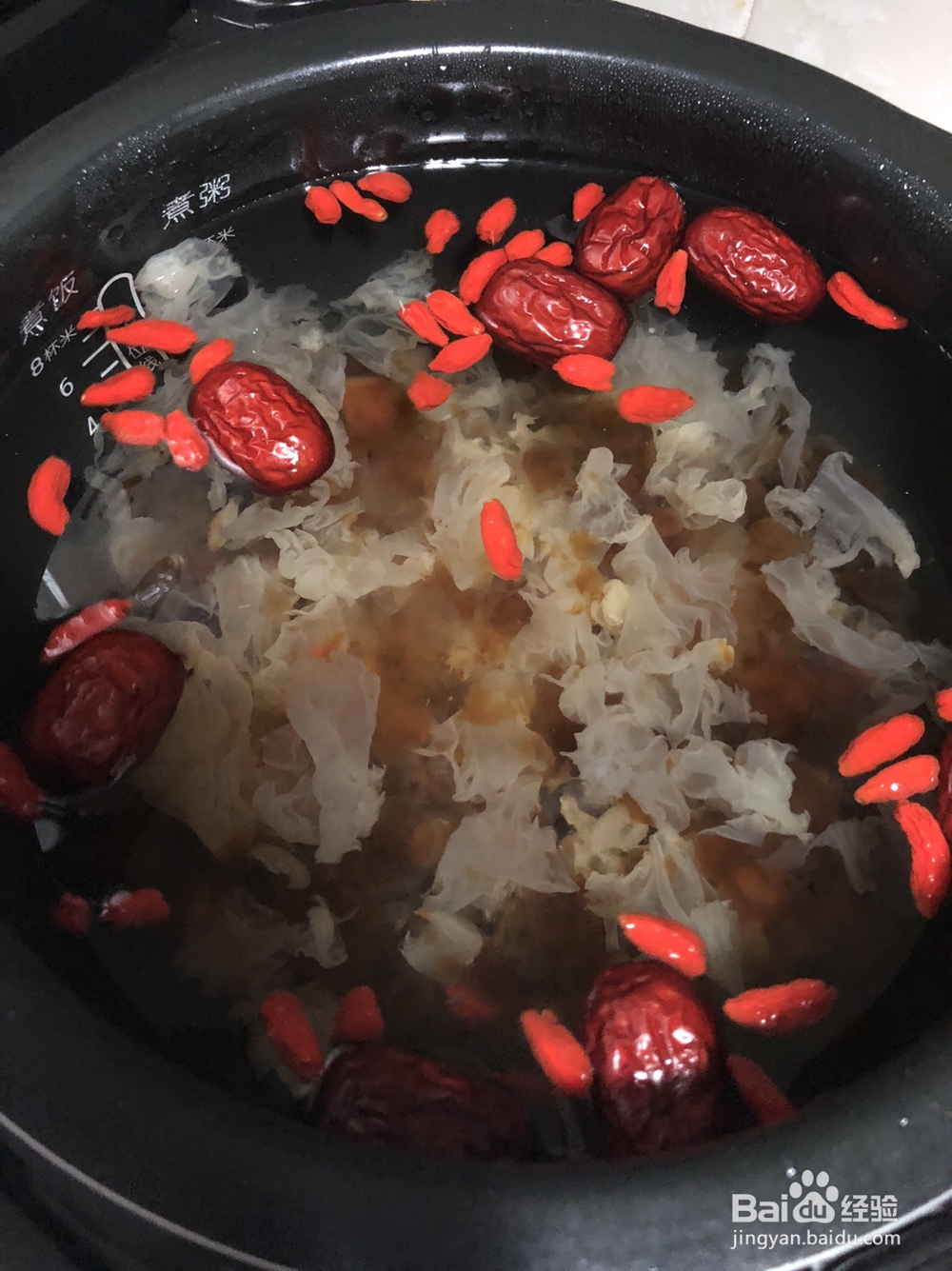 如何做一款好吃的桃胶皂角银耳羹