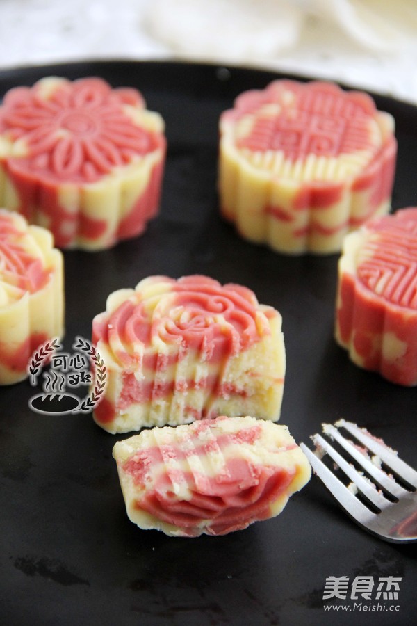 惊艳喜庆的红曲双色绿豆糕