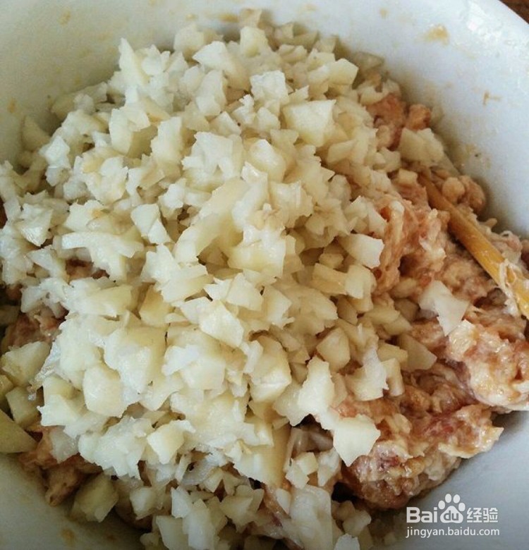 如何自制藕煎肉饼