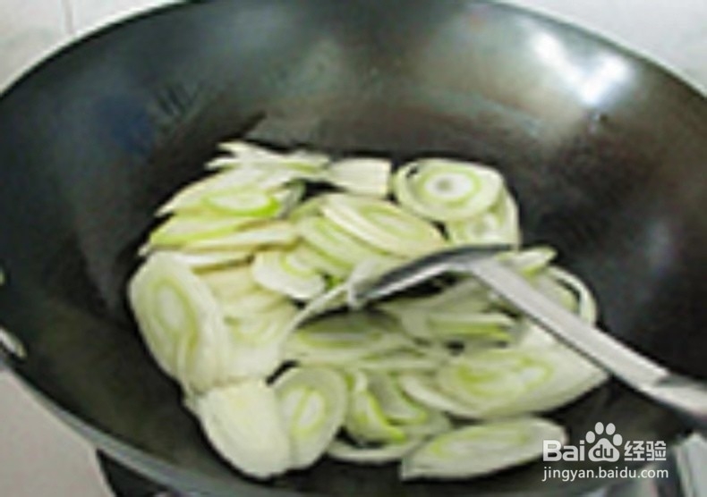 如何做葱爆羊肉