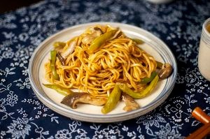 豆角鲜蘑焖面怎么做？