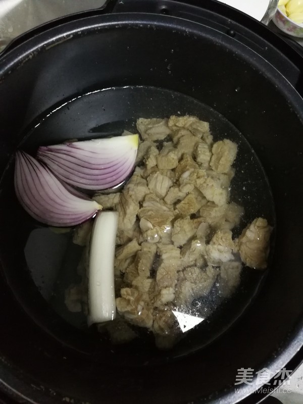 西红柿炖牛腩