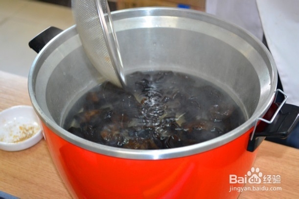 电锅菜：凉拌黑木耳