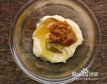 日式炸鸡米饭汉堡