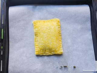 蓝莓奶酪爆浆吐司怎么做?