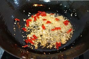 芹菜木耳炒鸡蛋-素菜也可以如此美味