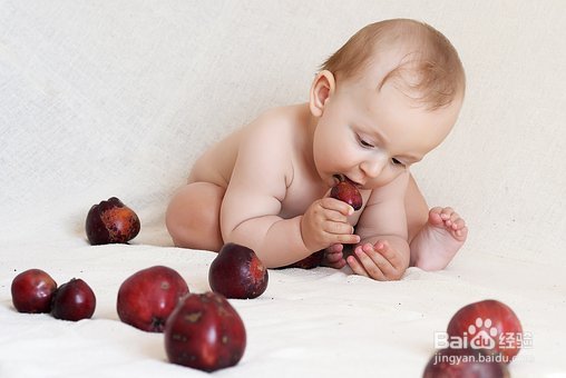 孩子吃饭坐不住、吃饭时间拖太久？找准原因才好解决！