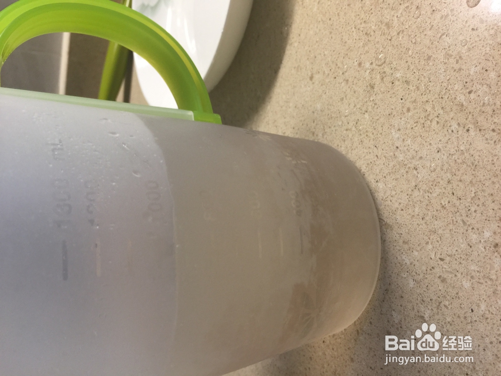 银耳冰糖炖雪梨糖水如何做?