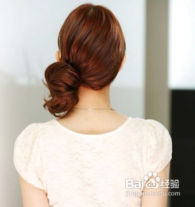 怎样扎淑女浪漫扎发