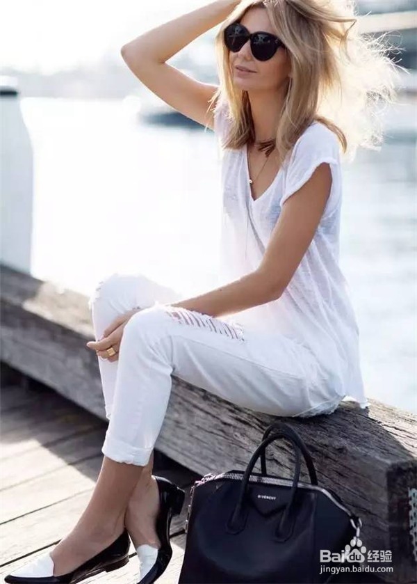 T恤+九分裤,普通女孩也能穿出时尚感!