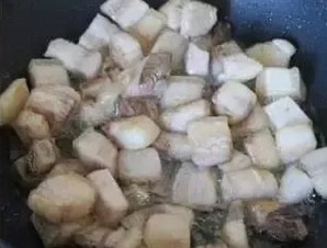 夏天好吃的山楂炖肉，解暑消食开胃菜！