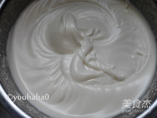 百香果海绵杯子蛋糕