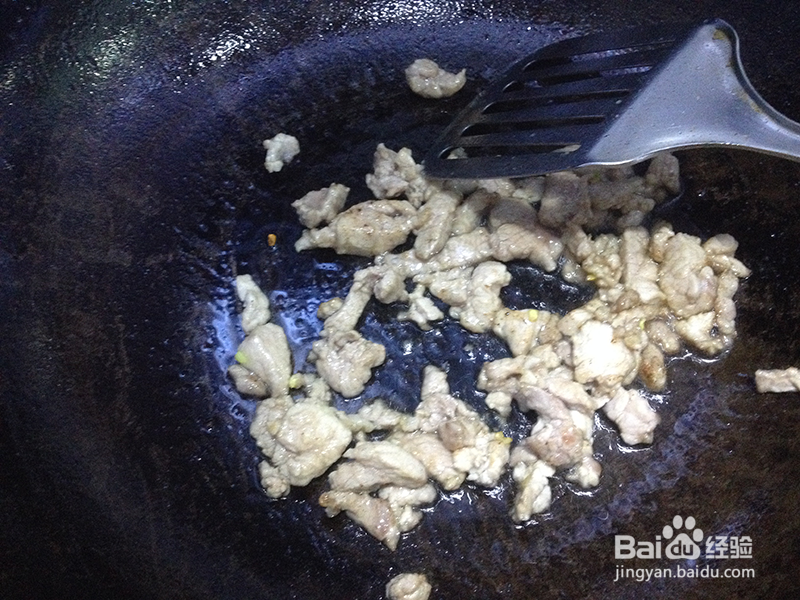 芹菜粉条炒肉丝的做法