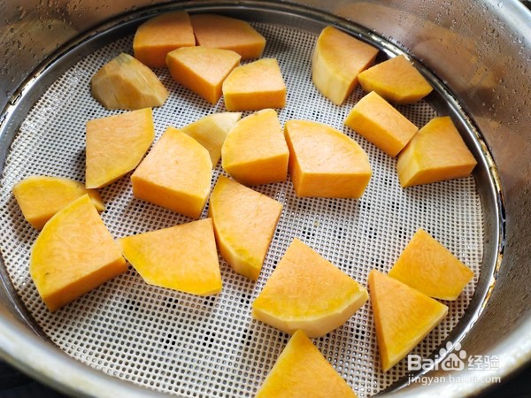 如何做南瓜小餐包?