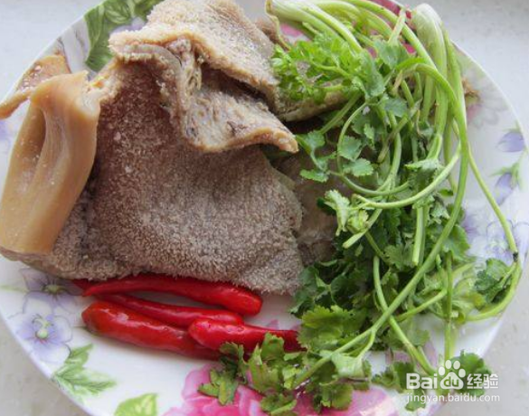 怎么做全家人都爱吃的红油牛肚