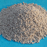 以氯化铵为氮源肥料，全部施用化肥的施肥方法