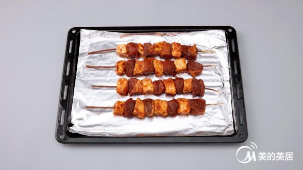 红柳枝烤羊肉串