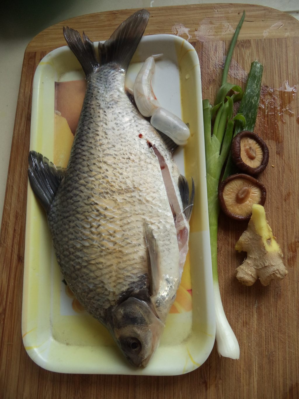 清蒸鳊鱼怎么做好吃，看这个就能学会