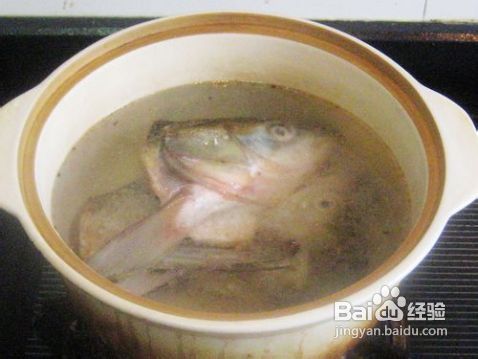 青鱼头萝卜丝汤的作法