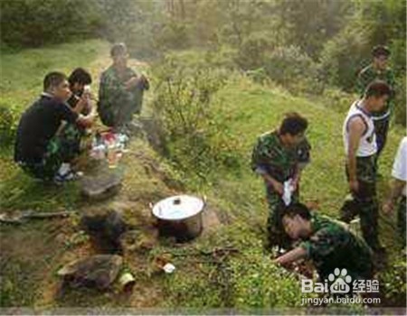 野营如果不带帐篷和睡袋应该怎么办？