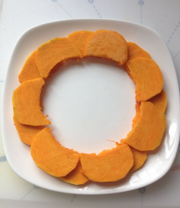 百合腰果炒芹菜