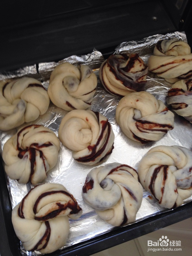 花型豆沙面包的做法