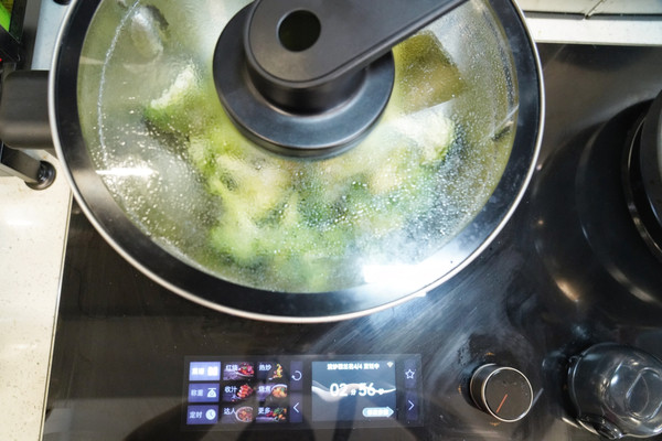 清炒蒜蓉西兰花