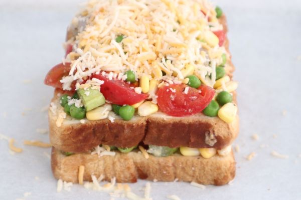 芝士虾仁吐司汉堡