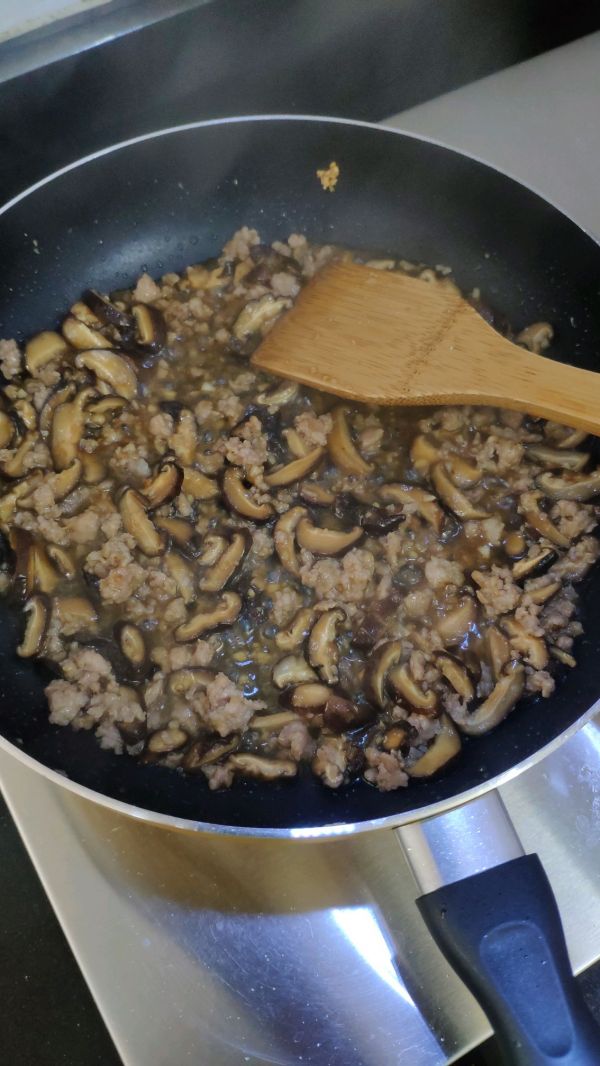 冬菇肉沫酱豆腐滑蛋