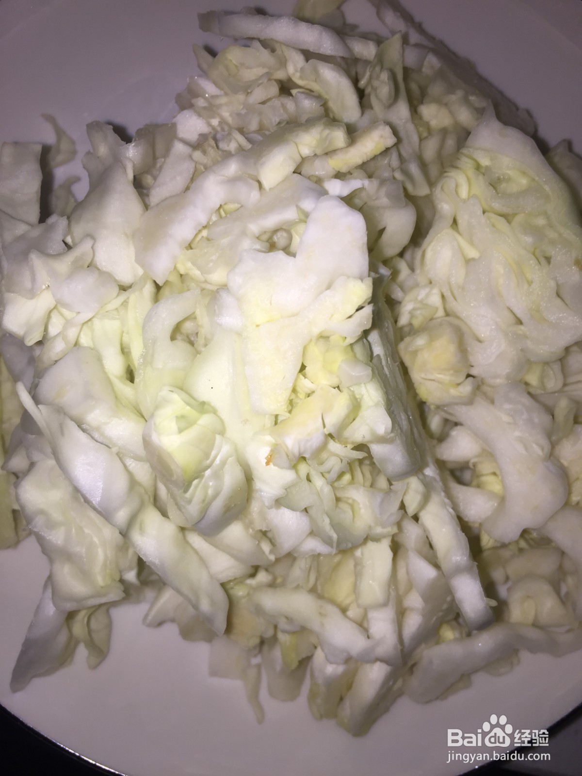 黑芝麻香肠炒合菜