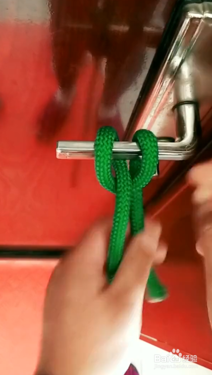 如何做拖车压扣？